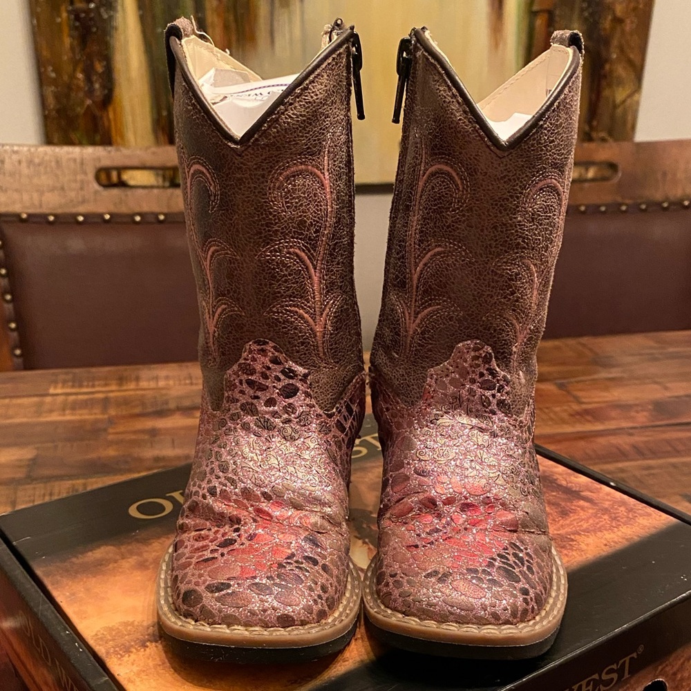Old West Kids Boots in Brown and Red